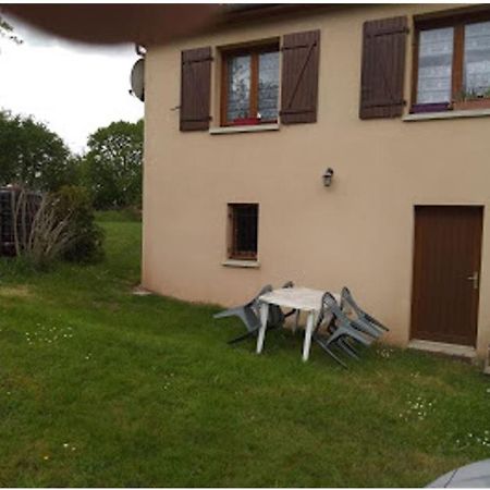 Appartement Chez Yannick à Oradour-sur-Glane Extérieur photo